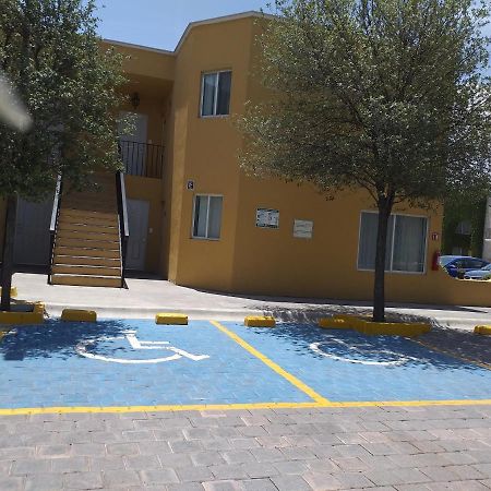 Best Western Saltillo Exterior photo