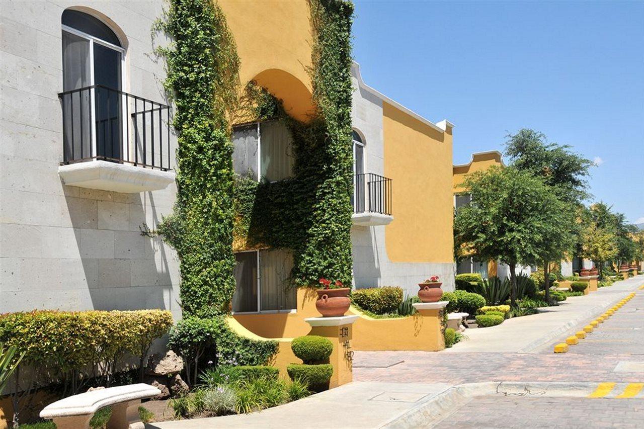 Best Western Saltillo Exterior photo
