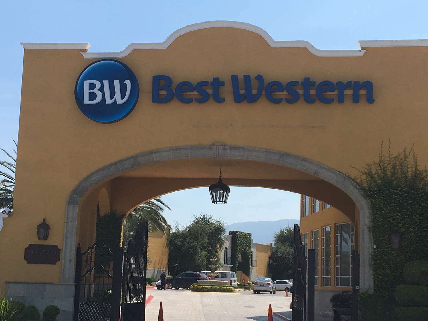 Best Western Saltillo Exterior photo